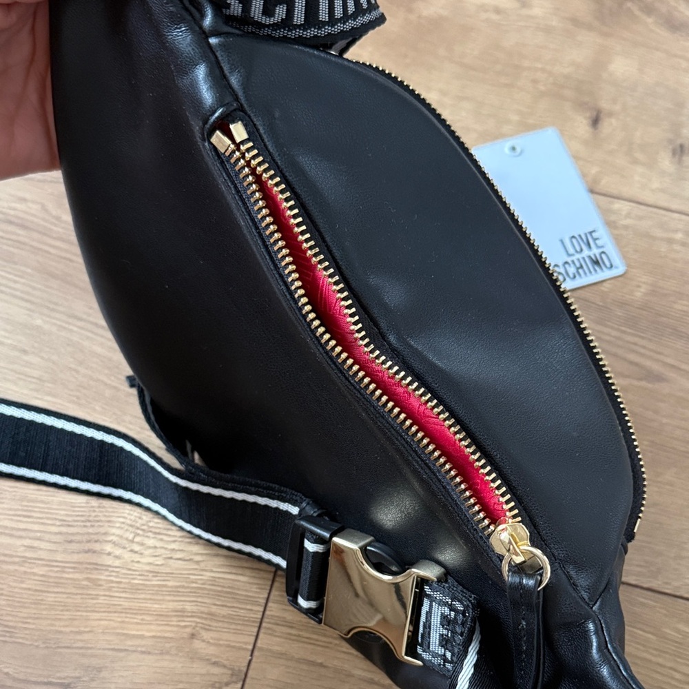 Love Moschino Black Belt Bag with Gold Chain - Picture 7 of 7